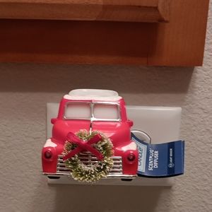 Yankee Candle Holiday Red Truck Scent Plug Diffuser NWT